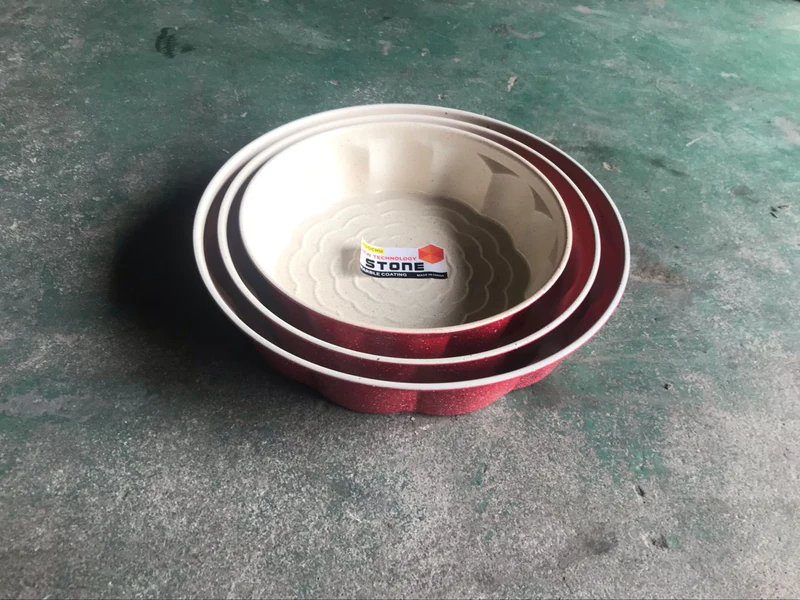 MAKER KALUP 24CM CRVENI MAK1746